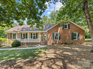 4601 Bournewood Ln, Charlotte, NC 28226