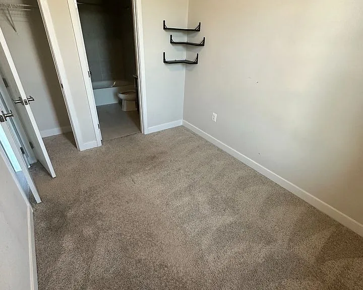 1006 Alum Spring Rd — Photo 2