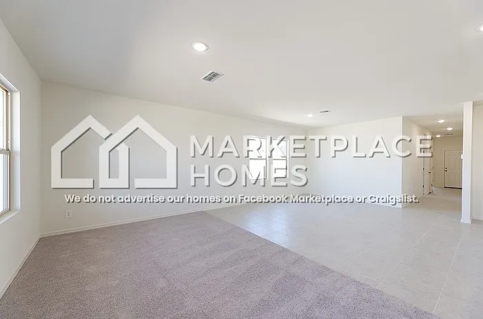 4924 N 192nd Ln — Photo 5