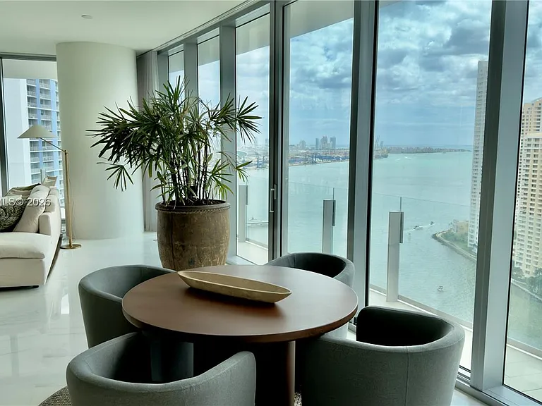 300 Biscayne Boulevard Way #2601E — Photo 8