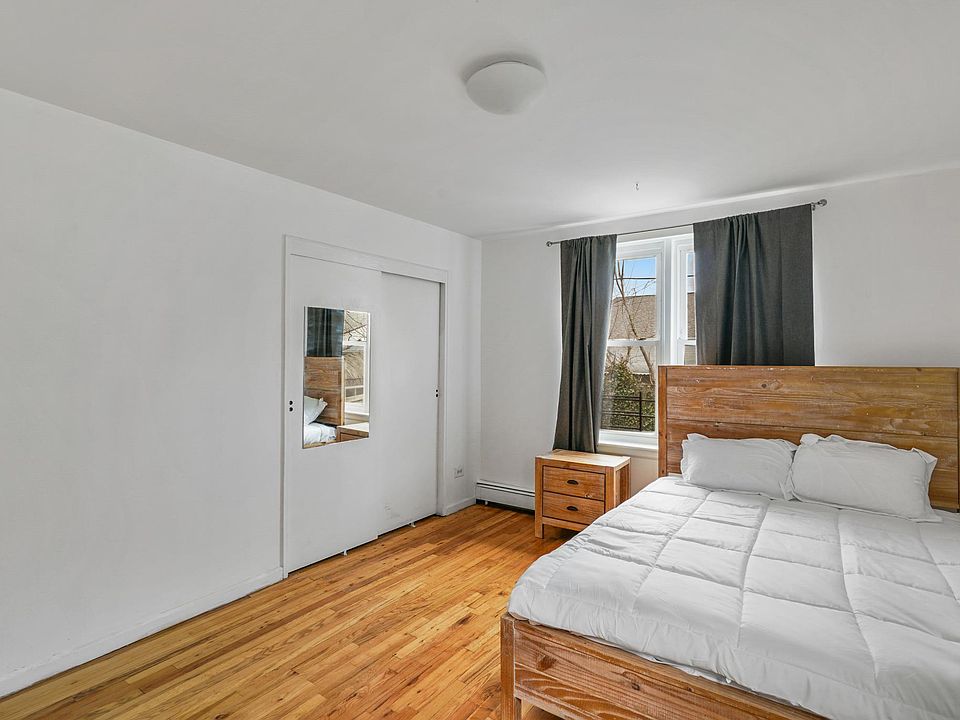 1st image of 10515 Seaview Ave #1
