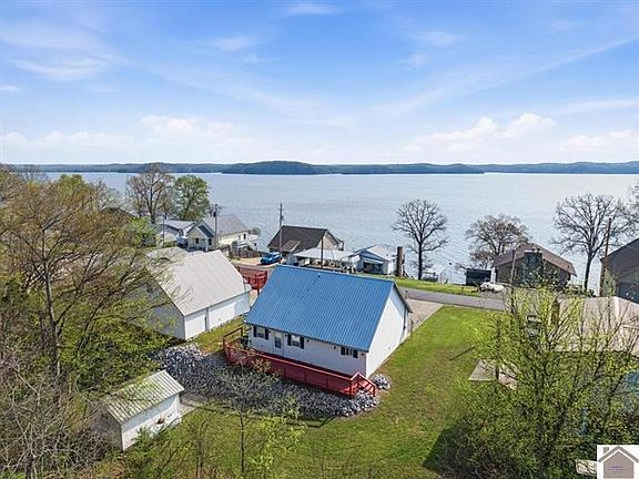 2nd image of 49 Lake Shore Dr