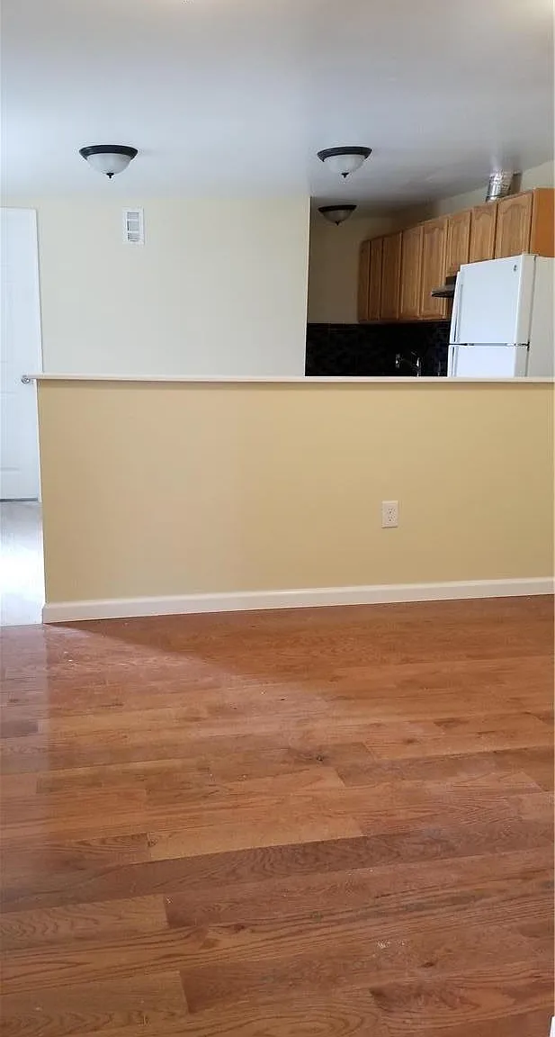 2 bed, 1.0 bath, 750 sqft, $1,400 — Photo 4