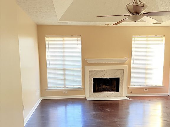 4th image of 1029 Juniper Ct