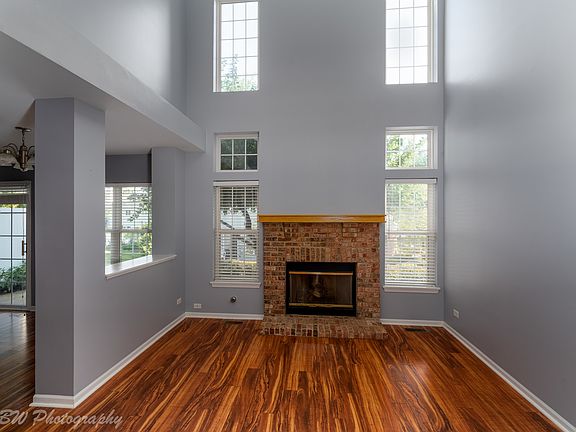 2nd image of 2306 Foxmoor Ln
