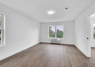 4th image of 74 Broadway St #2C