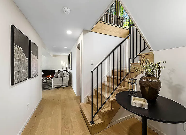 7936 Seward Park Ave S — Photo 30