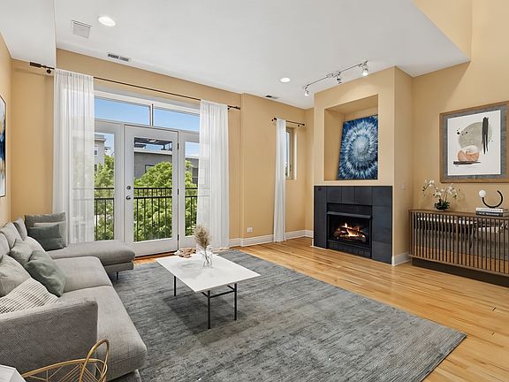 2nd image of 945 N Honore St #3