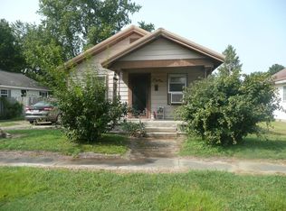422 E Gladys St, Sikeston, MO 63801