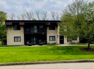 1109 E Division St APT 2C, Lockport, IL