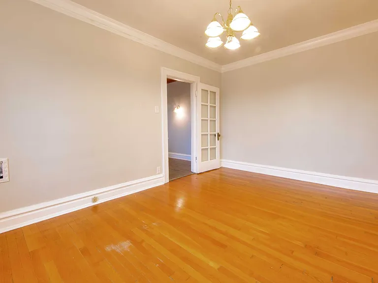 3931 Parker Ave — Photo 4