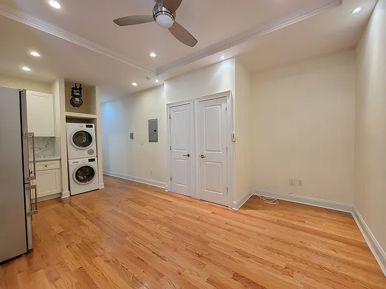 3143 Broadway #1A — Photo 3