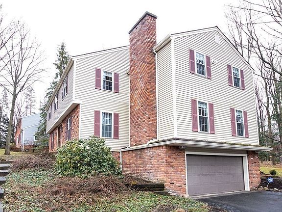 2nd image of 56 Tanglewood Dr W