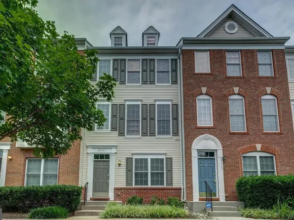 25167 Femoyer Ter, Chantilly, VA 20152