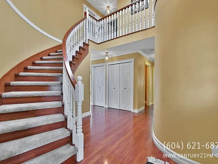 32186 Elkford Dr #UPPER — Photo 17