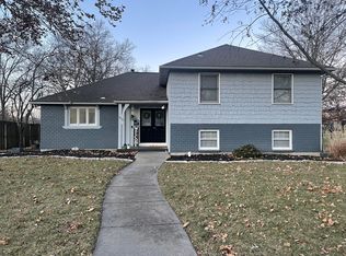 315 E Black St, Marshall, MO 65340