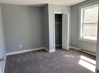 5 Mast Rd #2, Lee, NH 03861