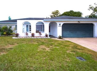 11025 Island Pine Dr, Port Richey, FL 34668
