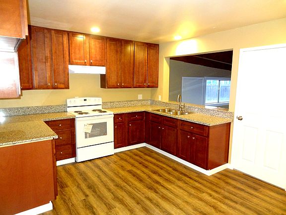 4th image of 269 Grant Ct