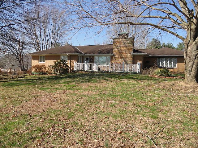 1st image of 235 Crystal Dr