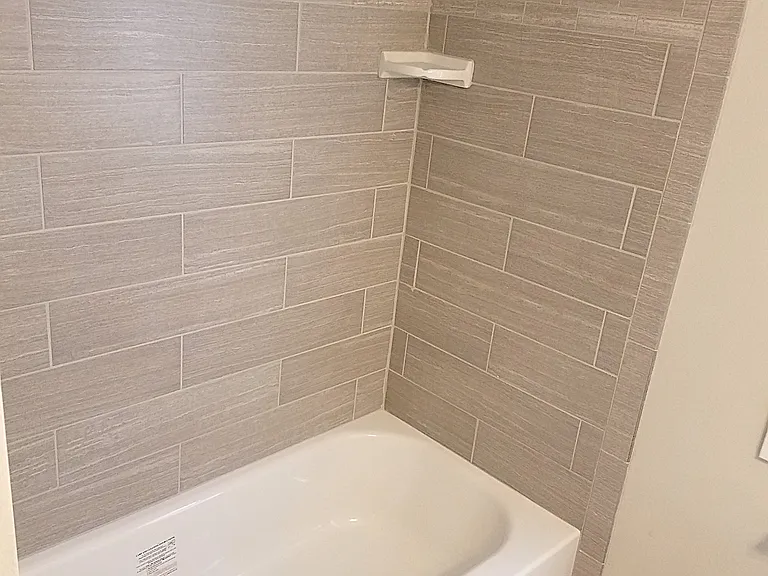 521 N Rembrandt Ave — Photo 18
