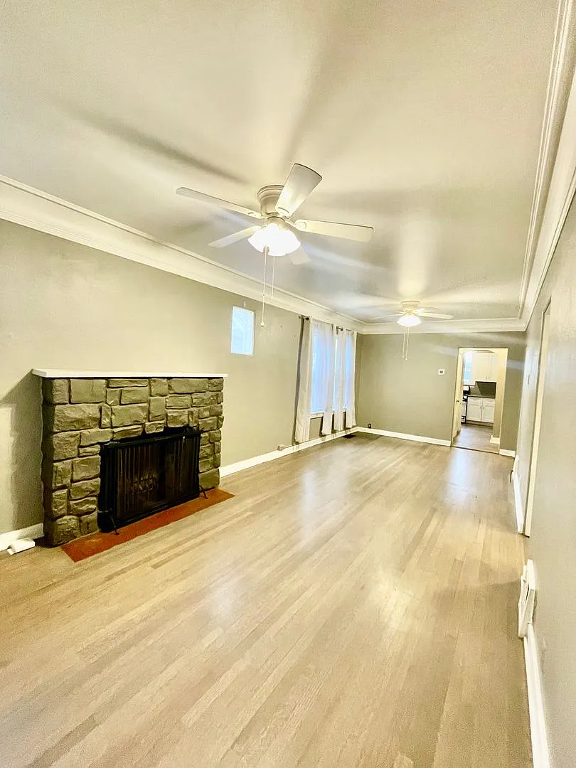 Beautiful 2 bed 2 bath in Highlands — Photo 4
