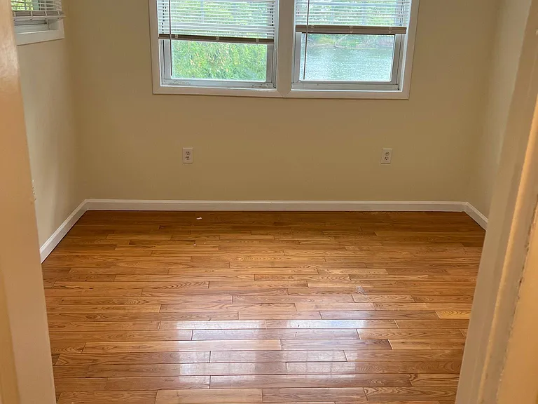 24 Hobson Ave — Photo 10