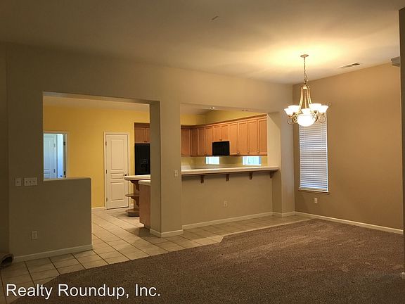 5th image of 6017 Silver Oak Cir
