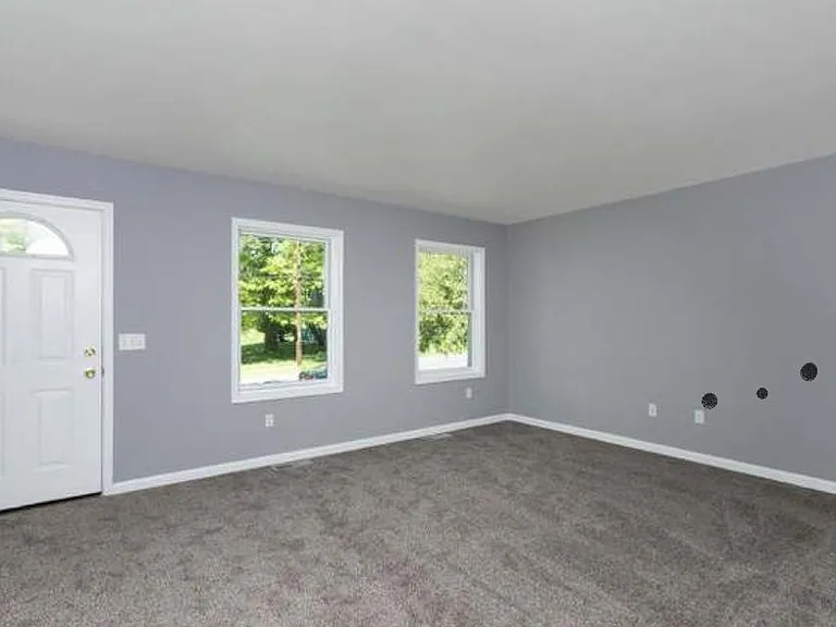 1711 Evergreen Rd — Photo 6