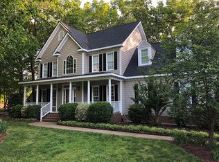 2900 Whitehart Ln, Raleigh, NC 27606