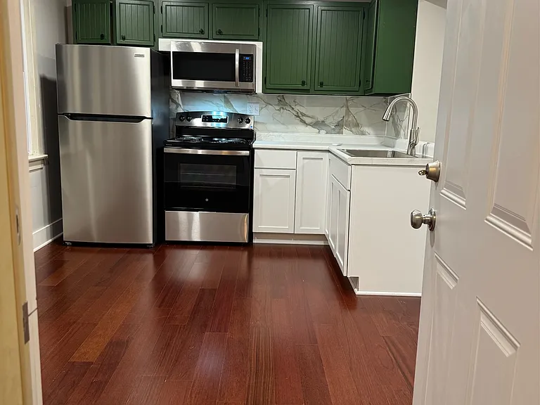1513 Franklin Ave — Photo 1