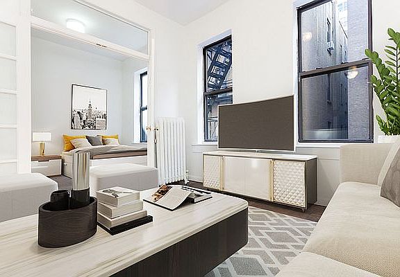 2nd image of 210 W 88th St APT 2R