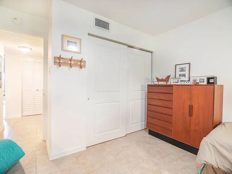 6051 Sun Blvd #106 — Photo 17