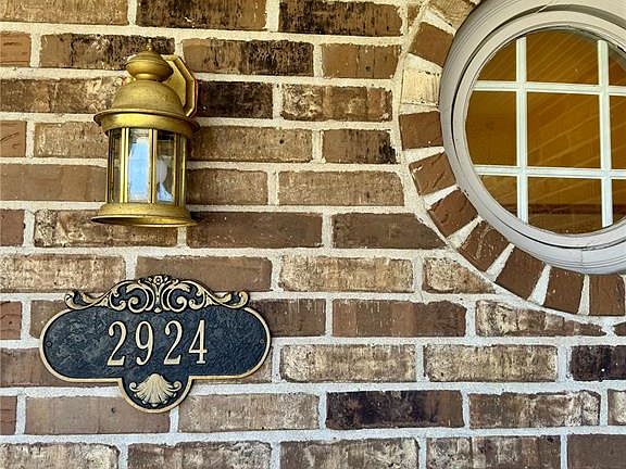 5th image of 2924 Woodbridge Estates Dr