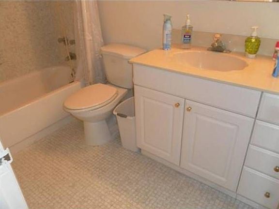 3rd image of 5555 Collins Ave APT 6U