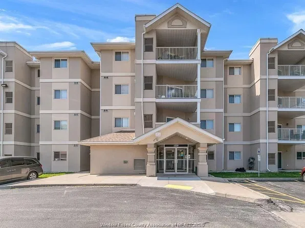 1535 Grand Marais Rd W #304, Windsor, ON N9E 4W2