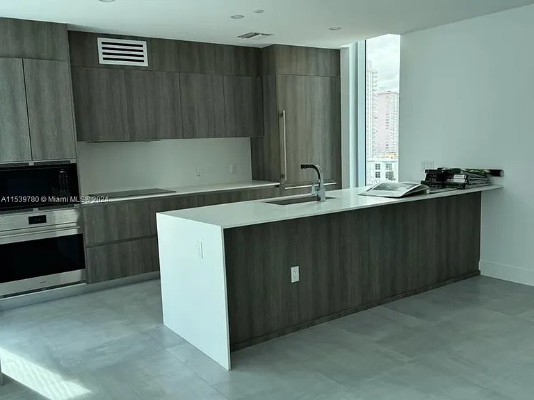 17550 Collins Ave #701 — Photo 3