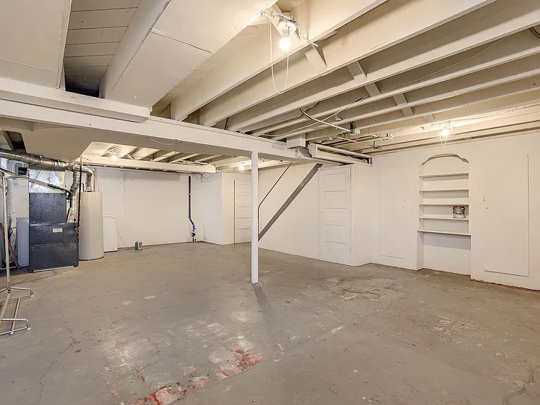 558 S 34th St — Photo 21
