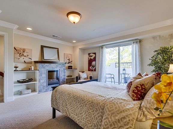 5th image of 443 S Oakland Ave #8