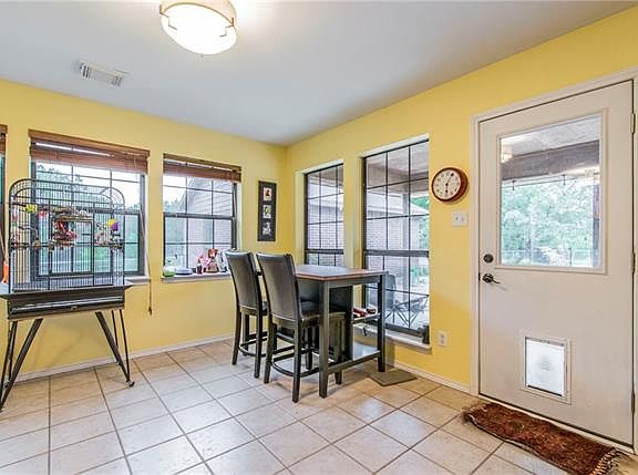 5th image of 826 Thousand Oaks Loop