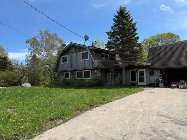 5267 Forest Rd, Sturgeon Bay, WI 54235