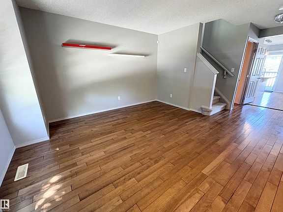 3rd image of 21354 87a Ave NW