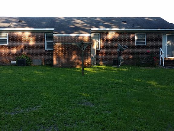 5th image of 115 Phillips Cir