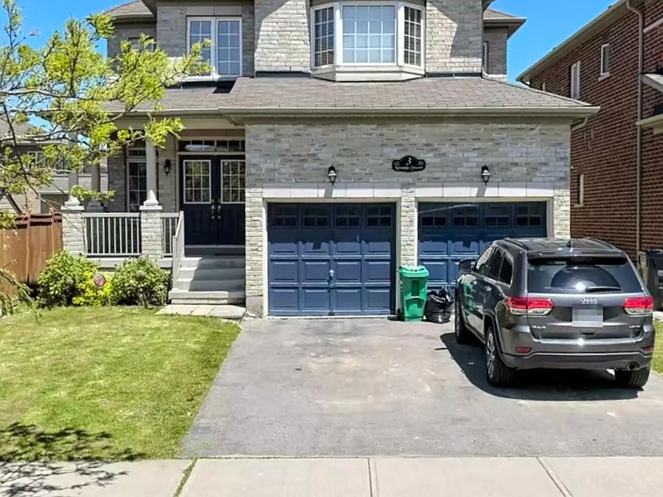 1st image of 3 Noranda Cres