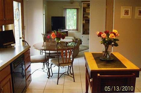 4th image of 3300 Amberwood Dr