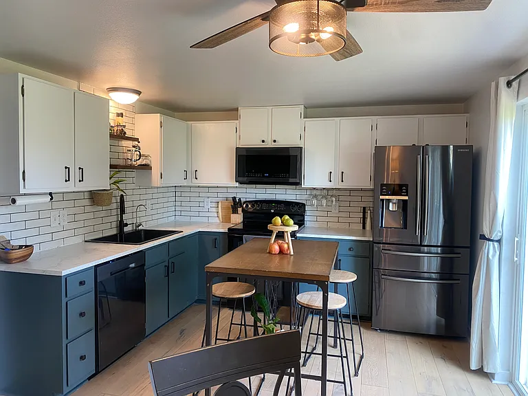 Kitchen (shared space)