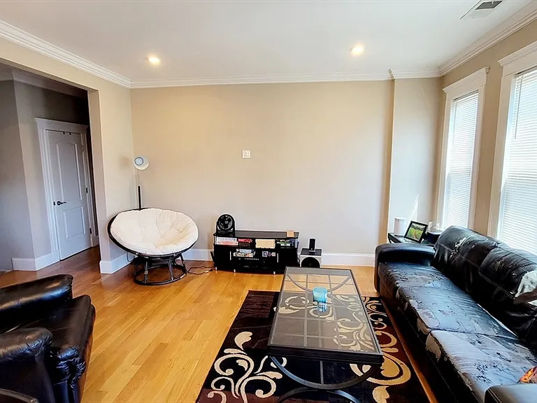 54 Stanley Ave #2 — Photo 4