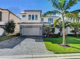 17640 Sparkling River Rd, Boca Raton, FL 33496