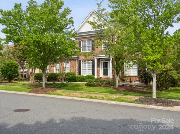 191 Shoreline Pkwy, Tega Cay, SC 29708