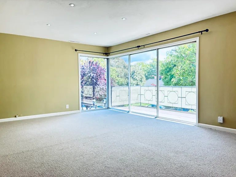 545 Fulton St — Photo 3